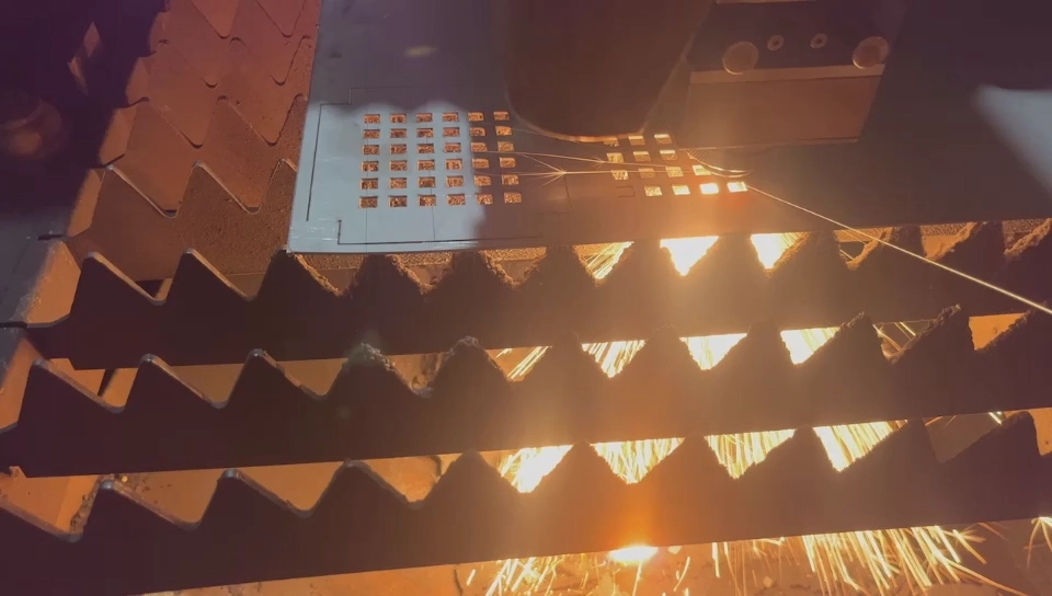 Premium Stainless Steel Hidden Grid Floor Drain with Base – Drenagem Eficiente