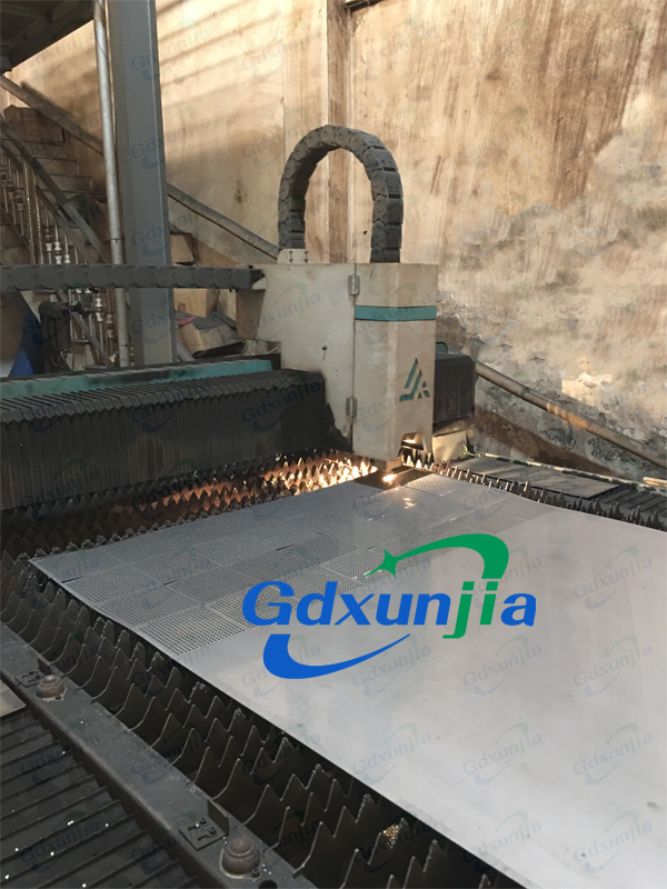 gdxunjia.com ;scarico a pavimento